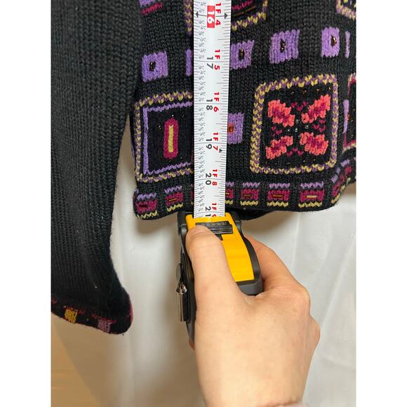 Icelandic Geometric Design Cardigan Black Sweater-size S - Picture 7 of 8